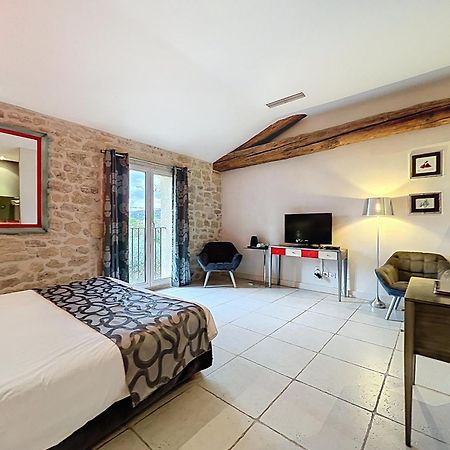 Chambres D'Hotes La Maison De Leonie Collias Bagian luar foto
