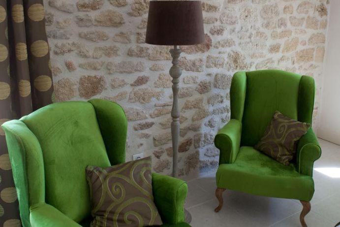 Chambres D'Hotes La Maison De Leonie Collias Bagian luar foto