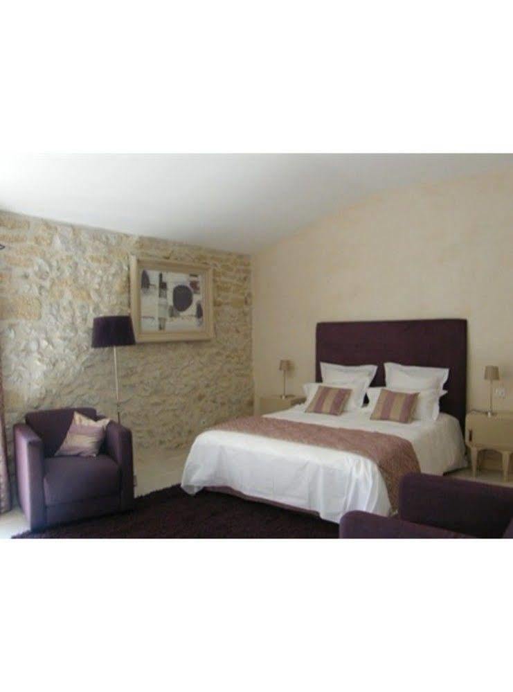 Chambres D'Hotes La Maison De Leonie Collias Bagian luar foto